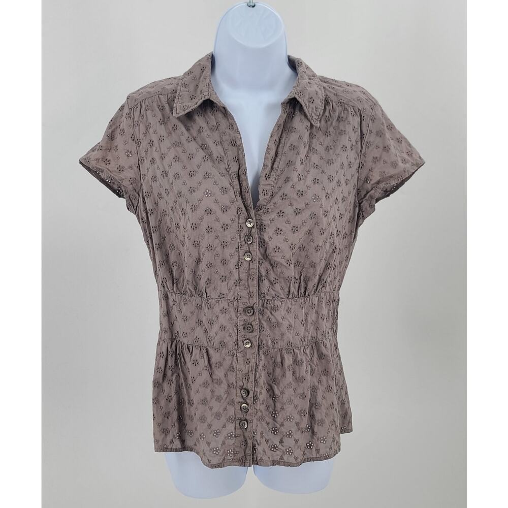 Ann Taylor women's eyelet floral blouse Beige Size 10 Office career 100% cotton